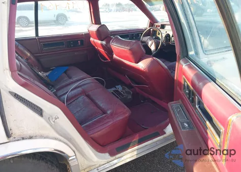 1989 Cadillac Deville from USA, damaged, VIN 1G6CD5155K4215977